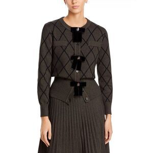 Women's Black Diamond Pattern Sweater